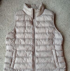 32 Degrees Women's Light Beige Cream Quilted Vest Ladies Large